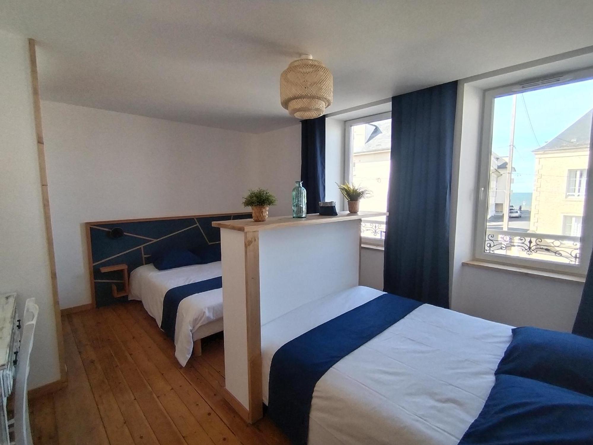 Liberation Classe 3 Etoiles Grandcamp-Maisy Room photo