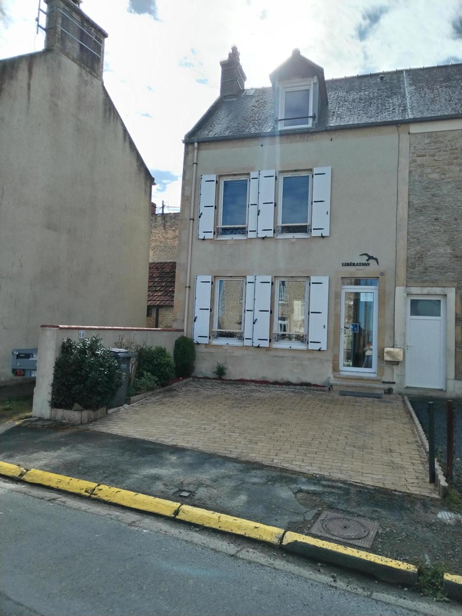 Liberation Classe 3 Etoiles Grandcamp-Maisy Exterior photo